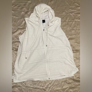 Catalina Sleeveless hooded coverup